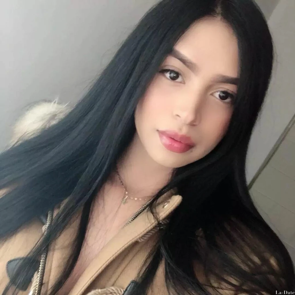 Maria Profile image 4