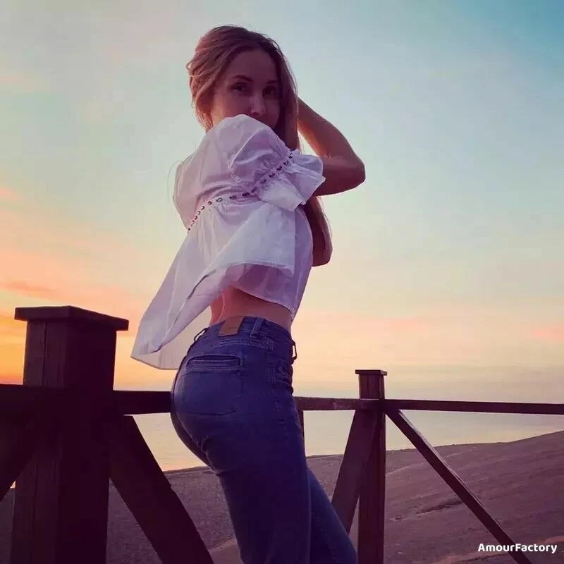 Victoria Profile image 2