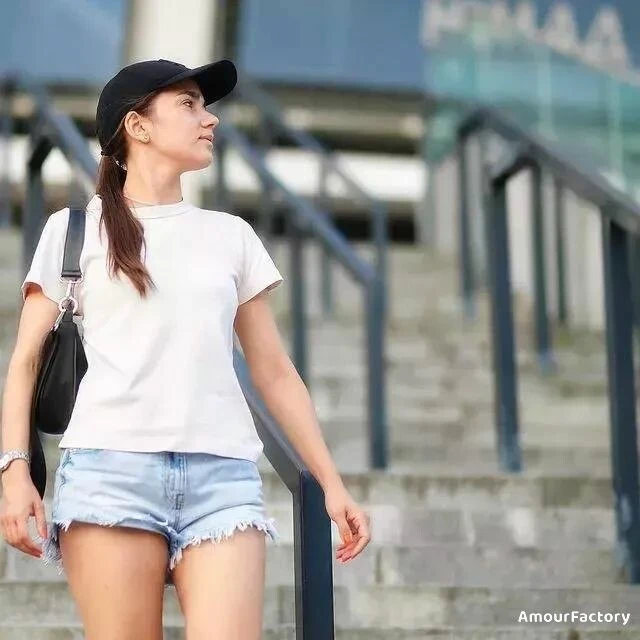 Anna Profile image 1