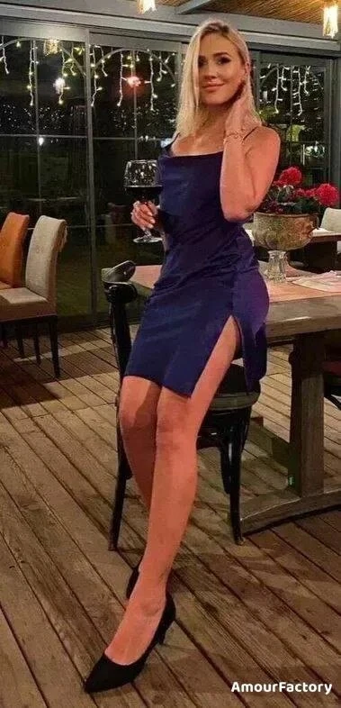 Elena Profile image 4