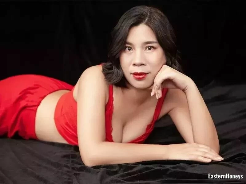 Josephine Profile image 3