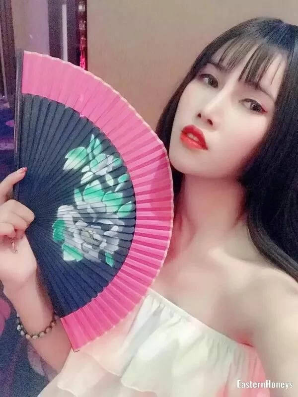 Candy Profile image 4