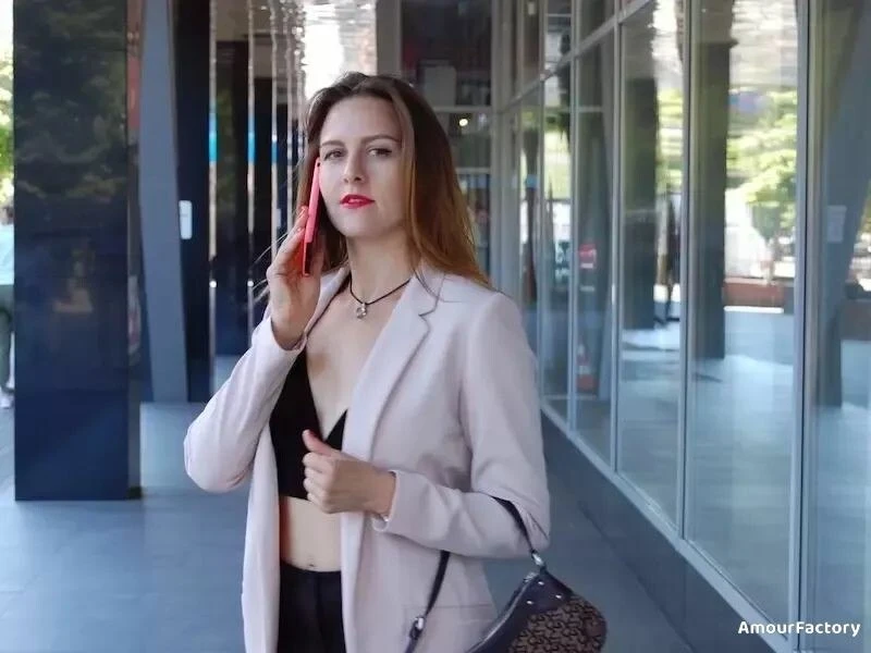 Valeria Profile image 1