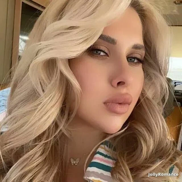 Vera Profile image 4