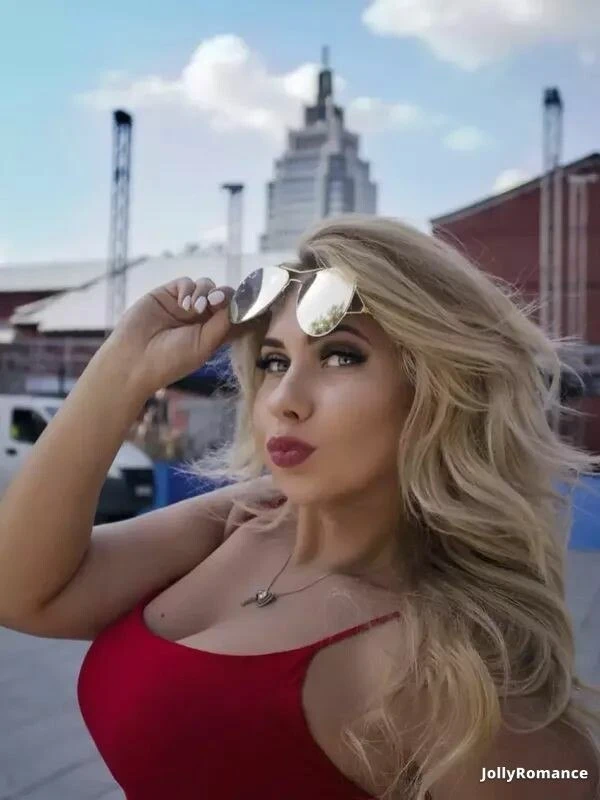 Vera Profile image 2