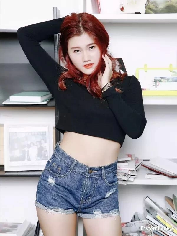 Cuihong Profile image 4