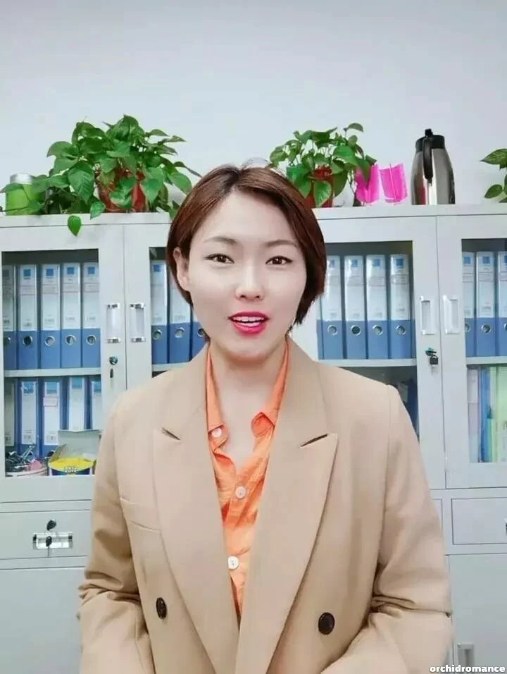 Liping Profile image 1