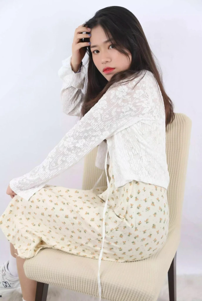 Yanxia Profile image 4