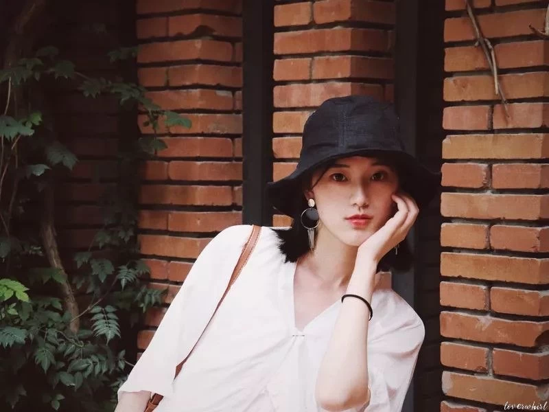 Kiana Profile image 1