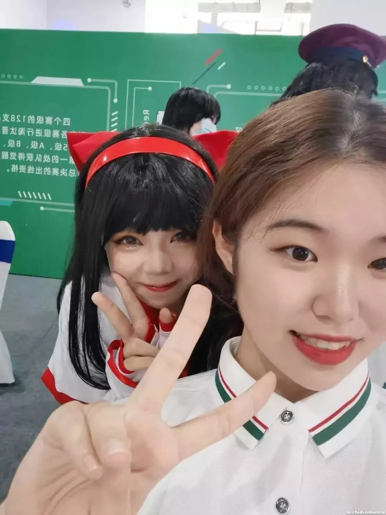 lingfang Profile image 1