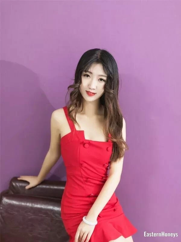 Lily Profile image 3