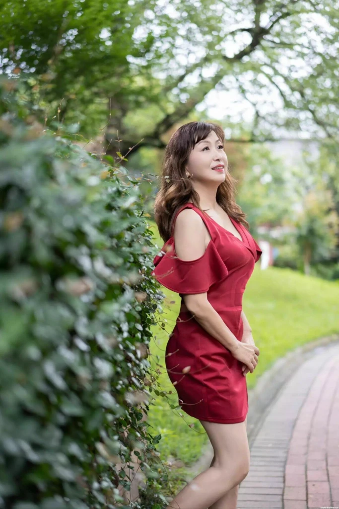 Xiao Ling Profile image 1