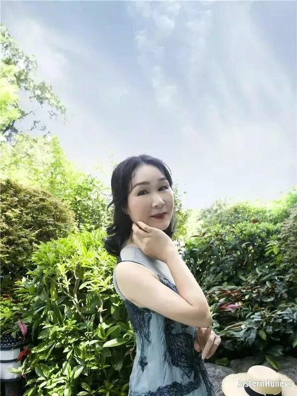 Anna Profile image 3