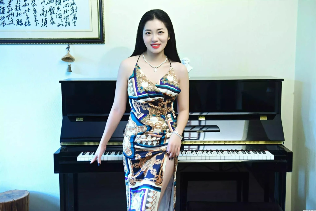 Xia Hui Profile image 2