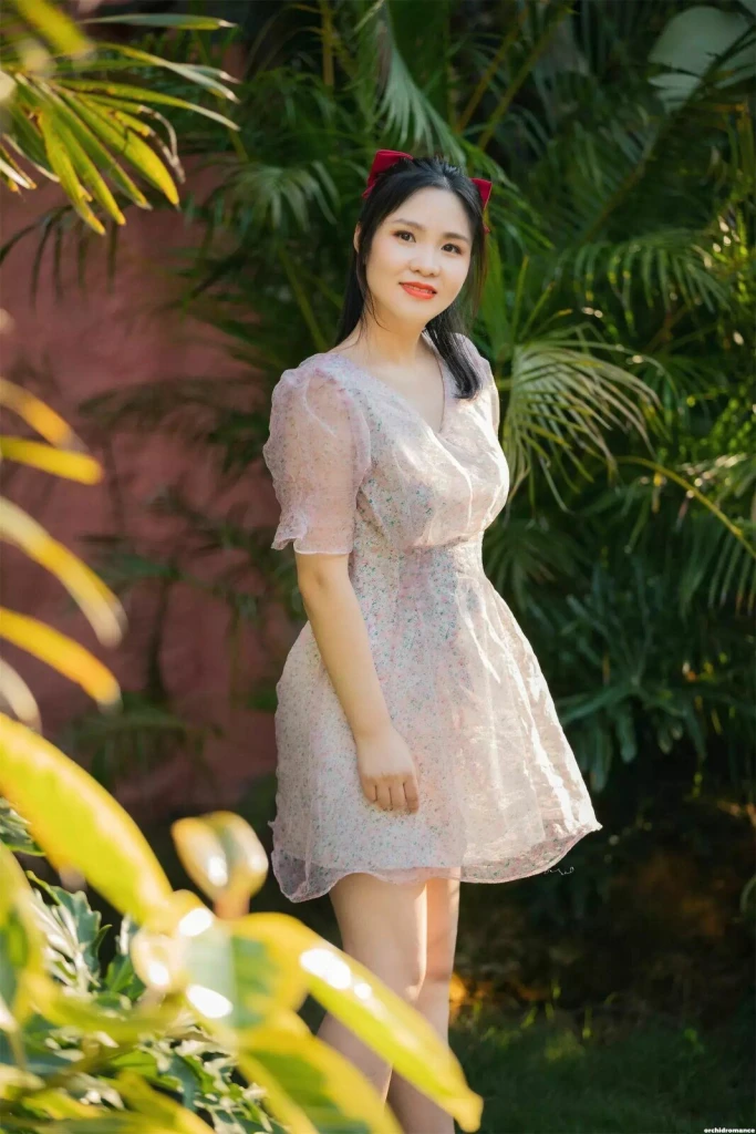 Fangfang Profile image 3