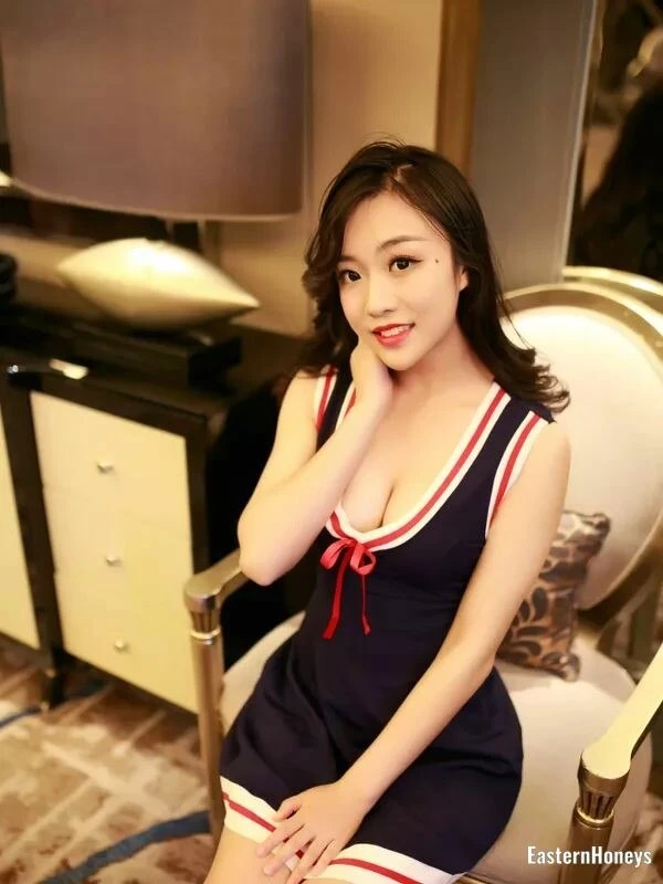 Yuxuan Profile image 1