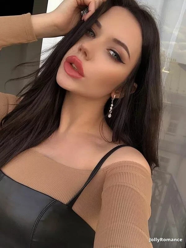 Lesya Profile image 3