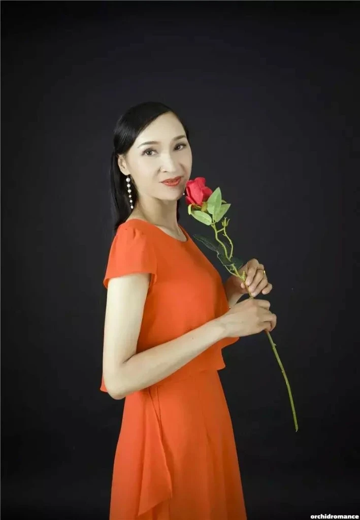 Yanzhu Profile image 2