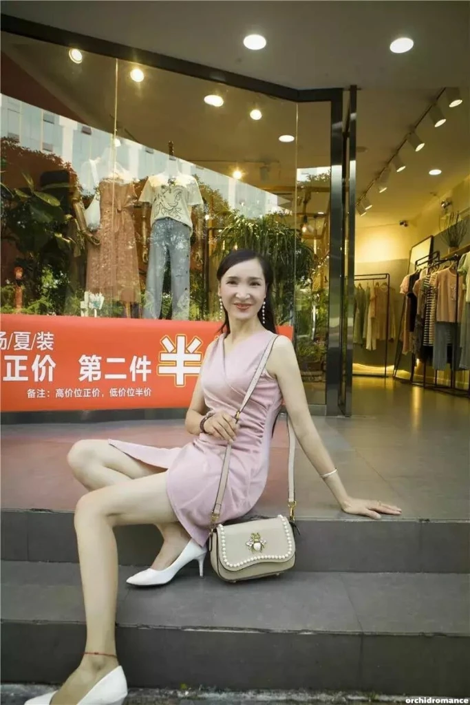 Yanzhu Profile image 1