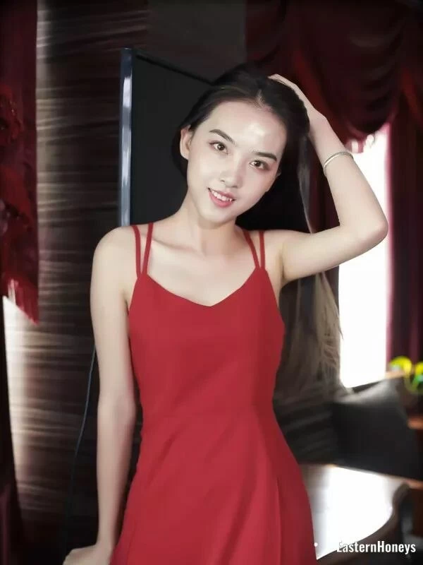 Liping Profile image 1