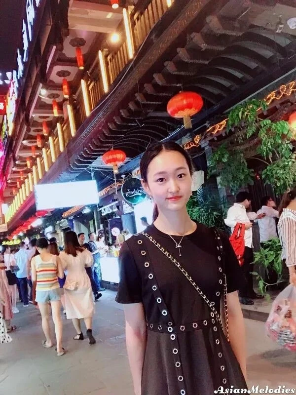 Yalun Profile image 1