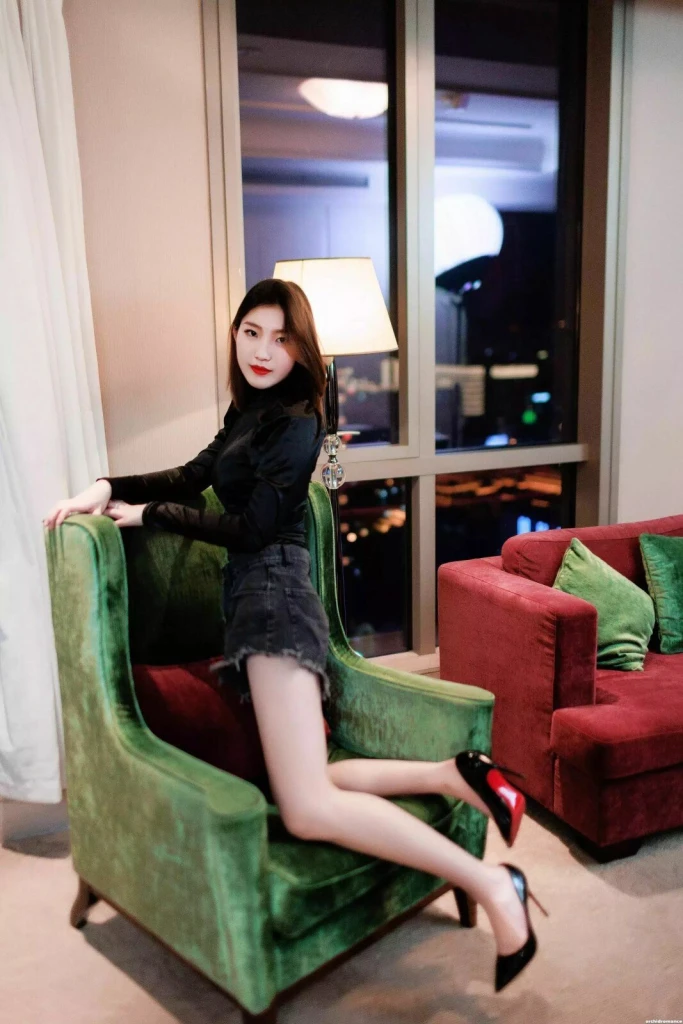 Jingzhu Profile image 1