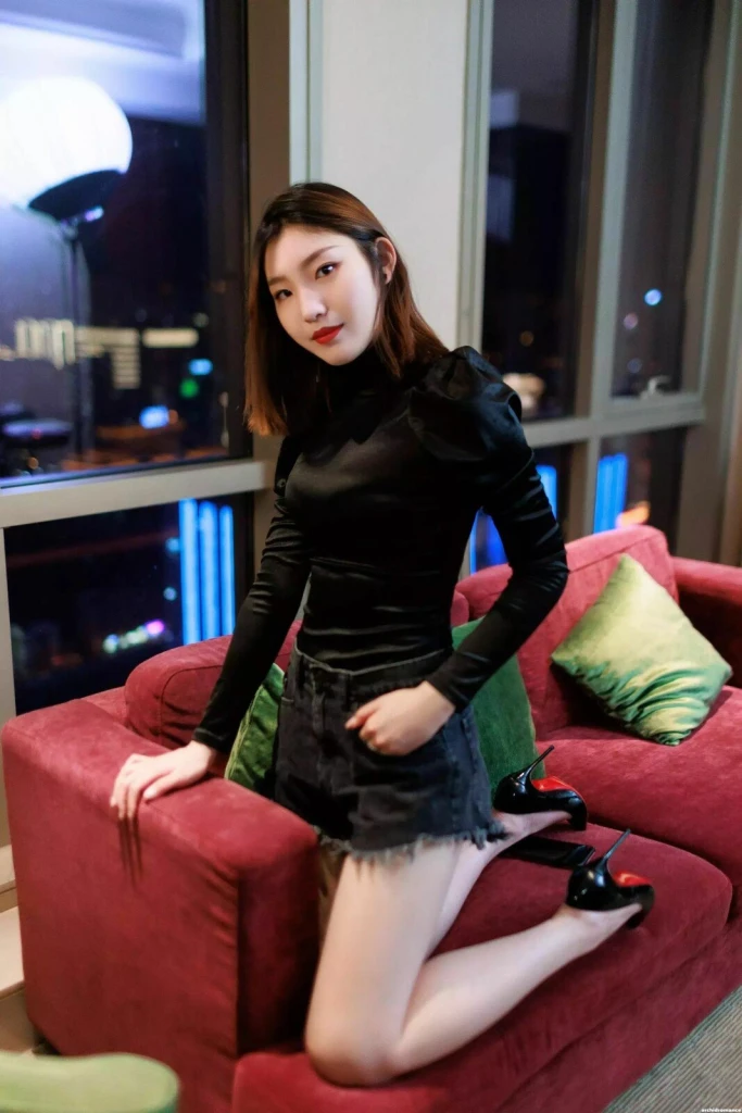 Jingzhu Profile image 4