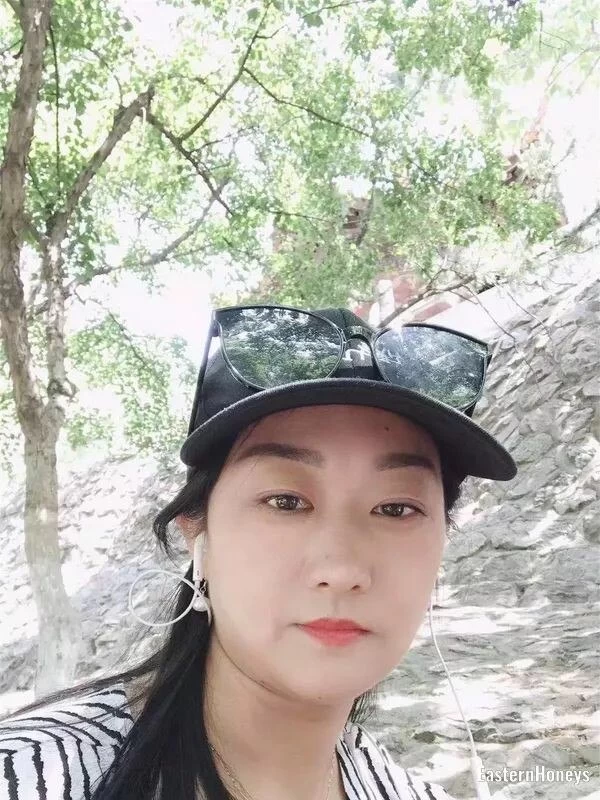 Lily Profile image 4