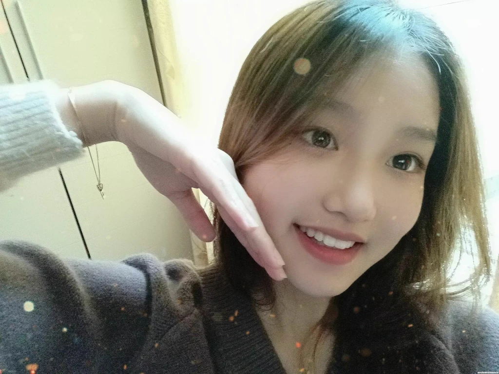 Chenhuilin Profile image 4