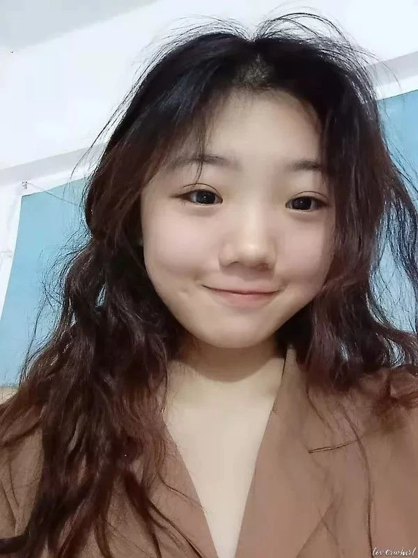 Yufen Profile image 1