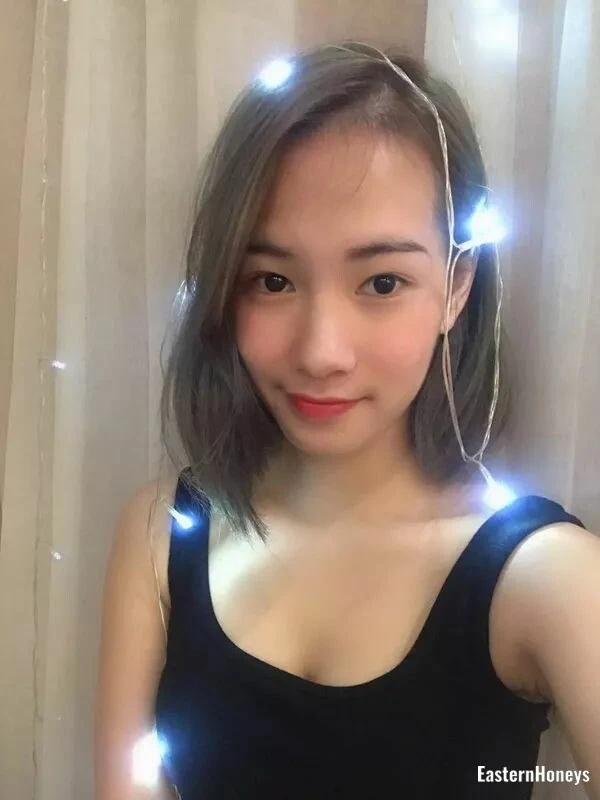 Natalie Profile image 4