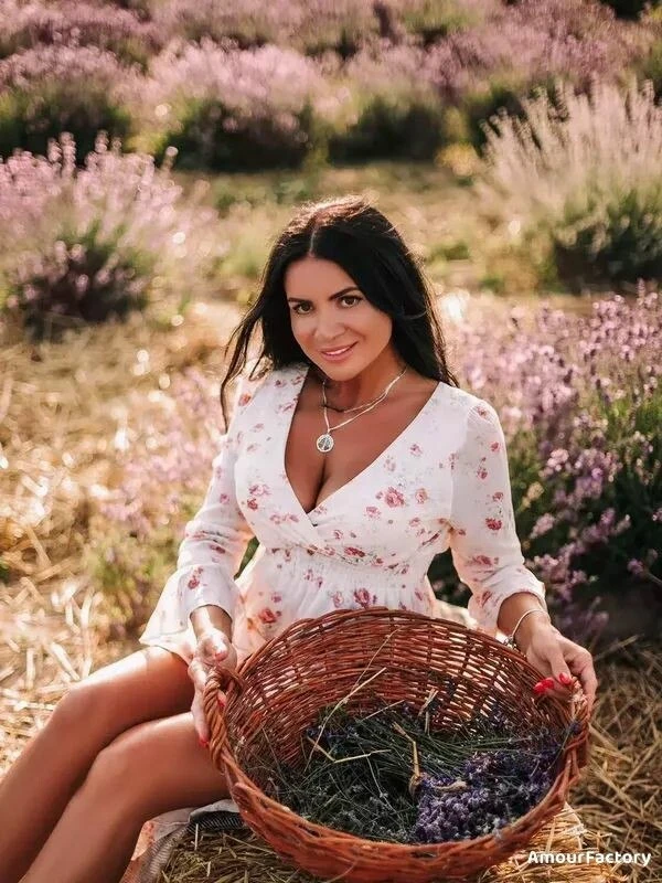 Maryna Profile image 1