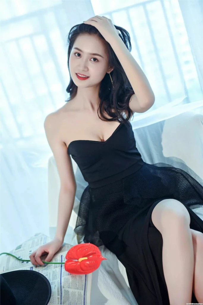 Camilla Profile image 2