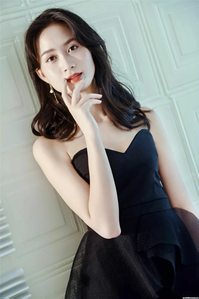 Camilla Profile image 3