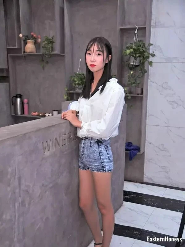 Anmi Profile image 2