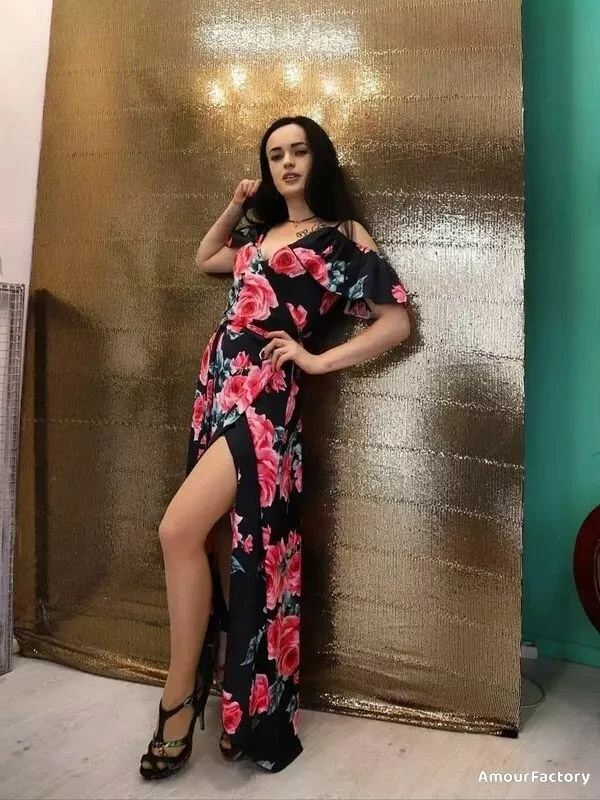 Julia Profile image 2